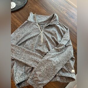 Vuori Cropped Hoodie